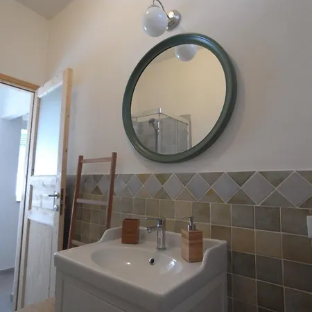 Ca' Nova - Casa In Antico Borgo Laveno-Mombello